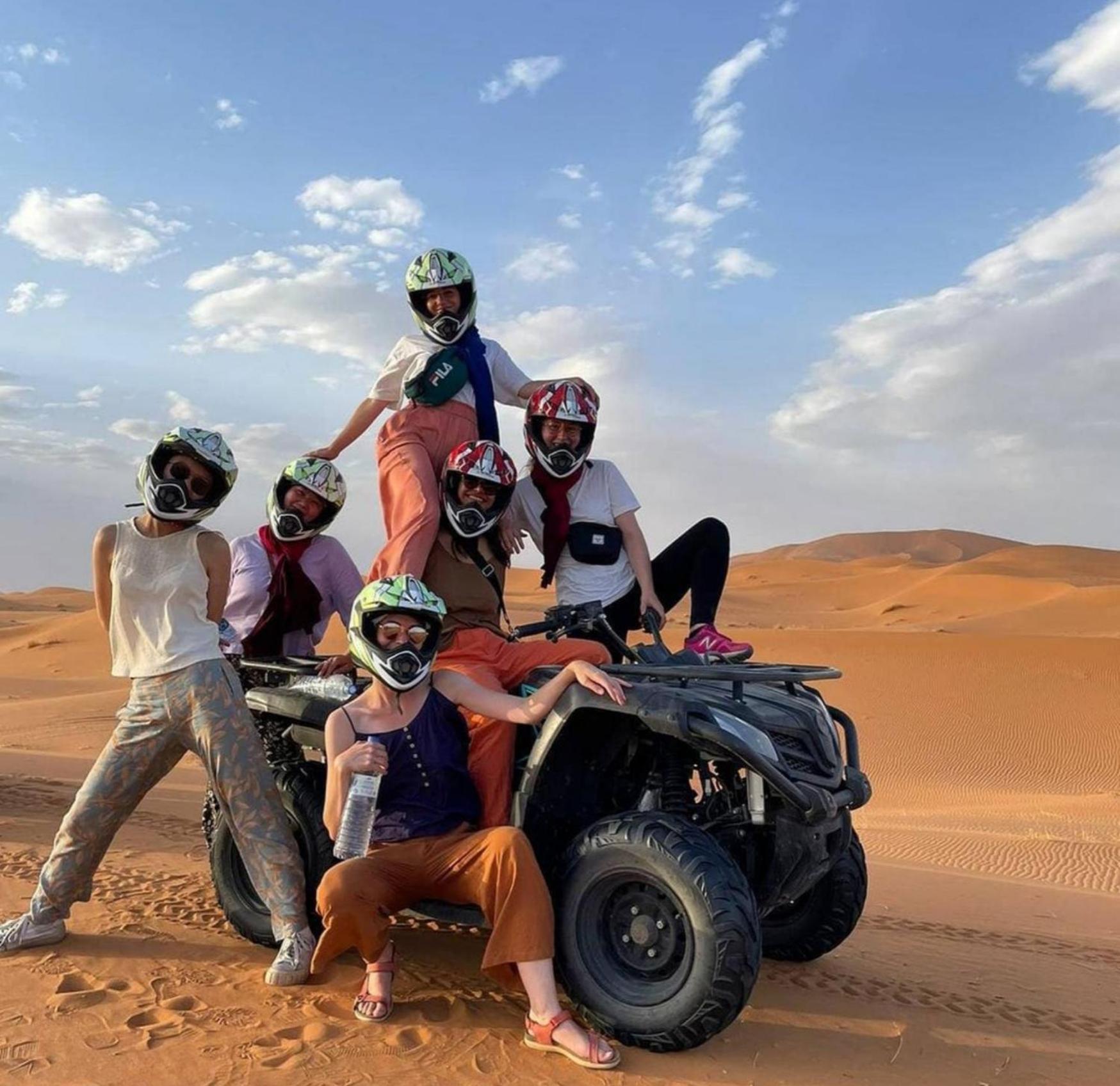 Luxury Bedouin Camp Bed & Breakfast เมอร์ซูกา ภายนอก รูปภาพ