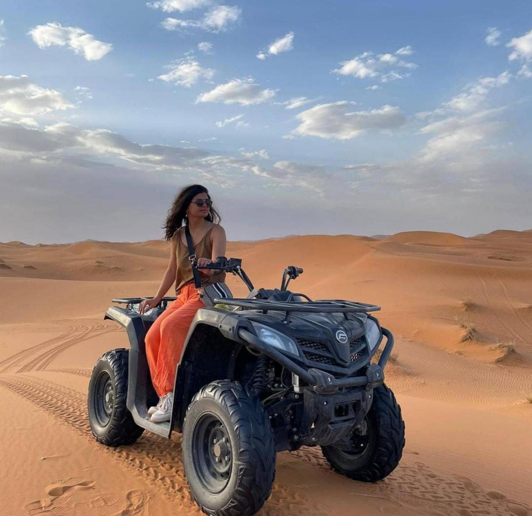 Luxury Bedouin Camp Bed & Breakfast เมอร์ซูกา ภายนอก รูปภาพ
