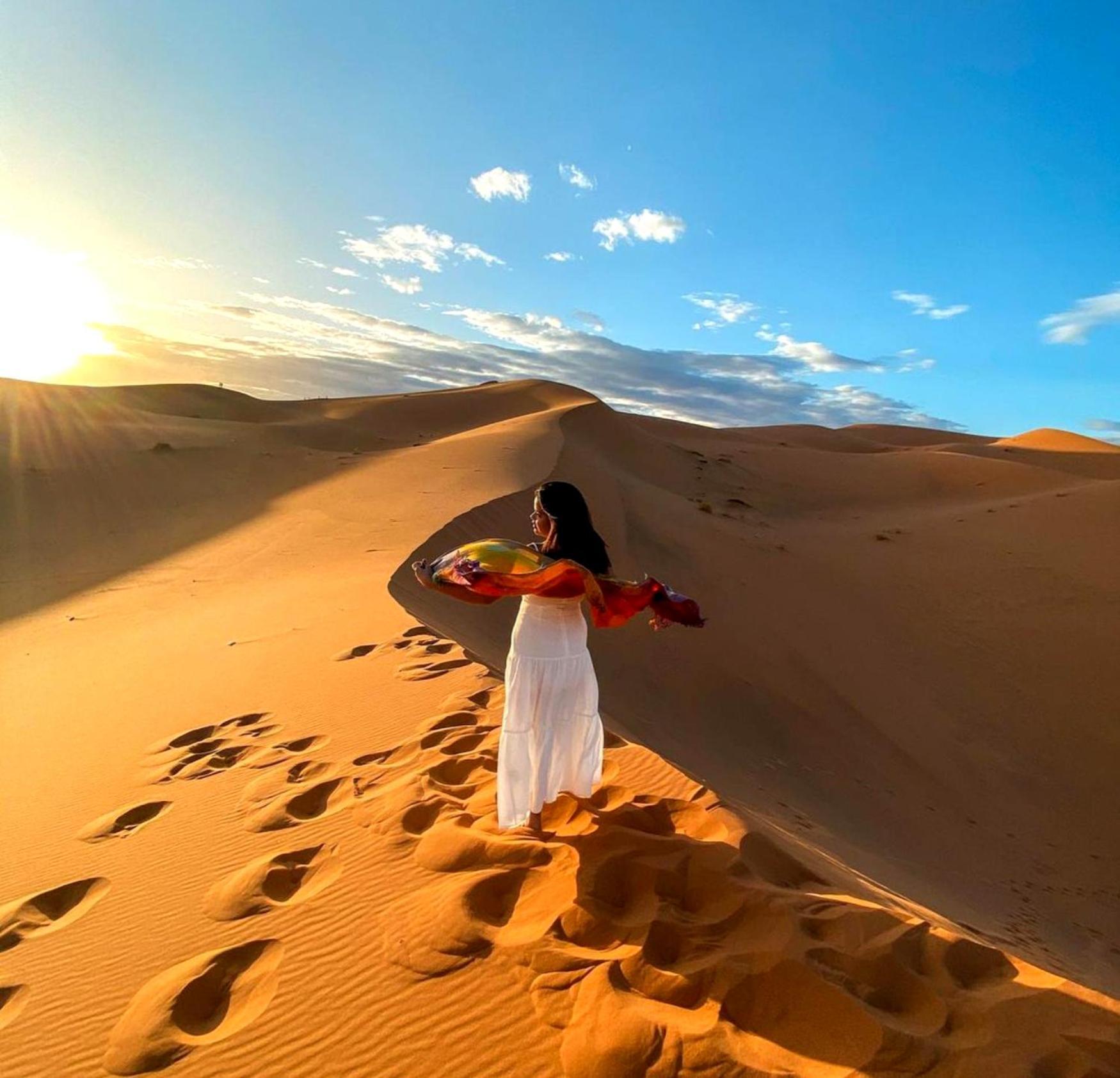 Luxury Bedouin Camp Bed & Breakfast เมอร์ซูกา ภายนอก รูปภาพ