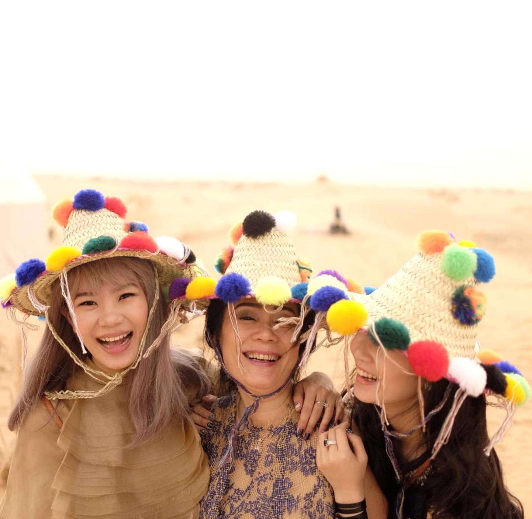 Luxury Bedouin Camp Bed & Breakfast เมอร์ซูกา ภายนอก รูปภาพ