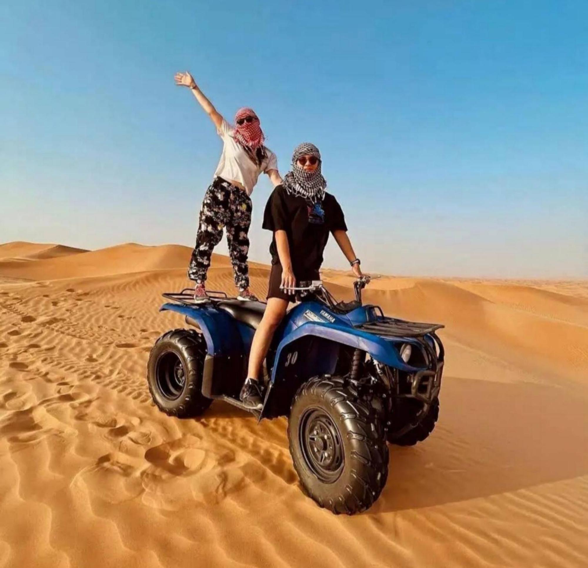 Luxury Bedouin Camp Bed & Breakfast เมอร์ซูกา ภายนอก รูปภาพ