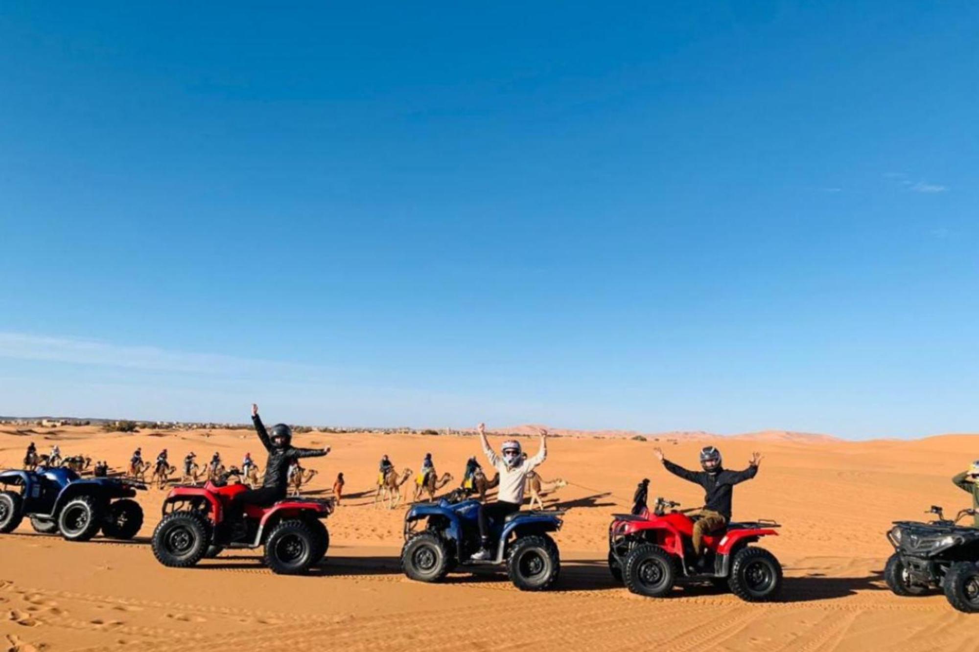 Luxury Bedouin Camp Bed & Breakfast เมอร์ซูกา ภายนอก รูปภาพ